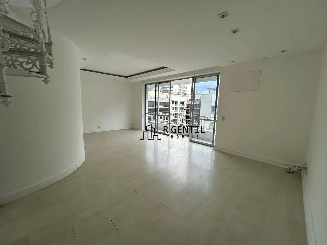 Невмебльована квартира з 3 спальнями та 4 ванними — photo 7