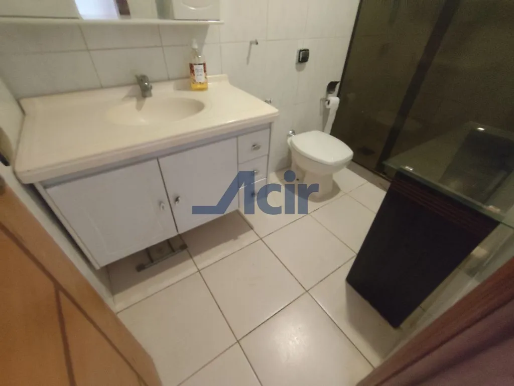 3-bedroom apartment, 1 with its own bathroom, 122 m² — photo 32