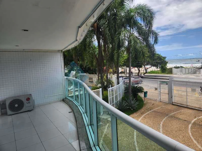 Apartamento sem mobília com 2 suítes e varanda com churrasqueira — photo 9