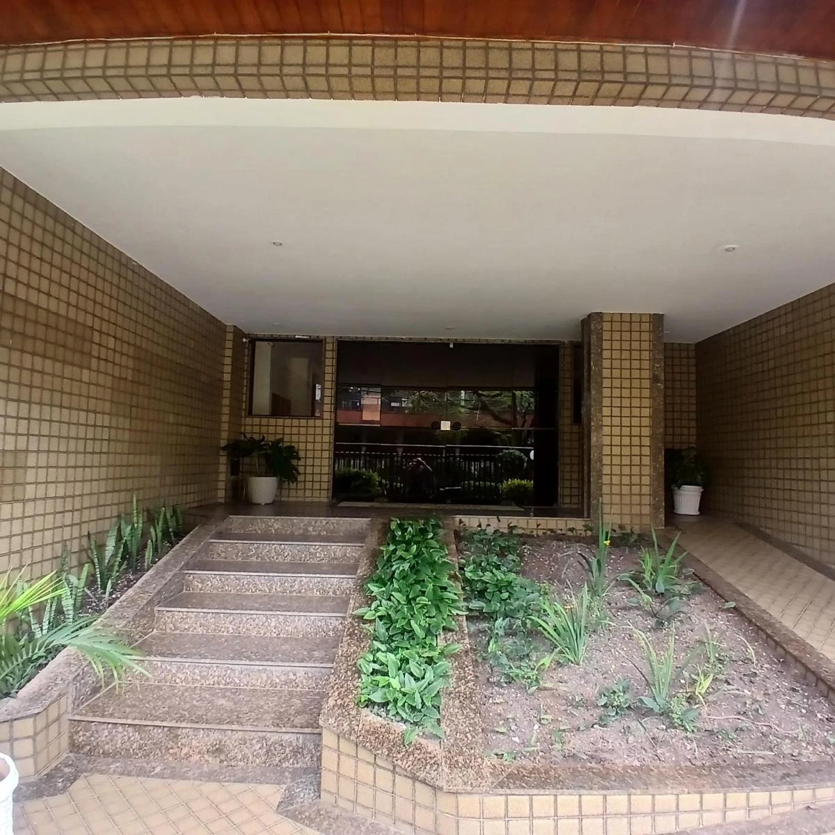 Duplex penthouse with 4 bedrooms and 4 baths, 300 m² — photo 23