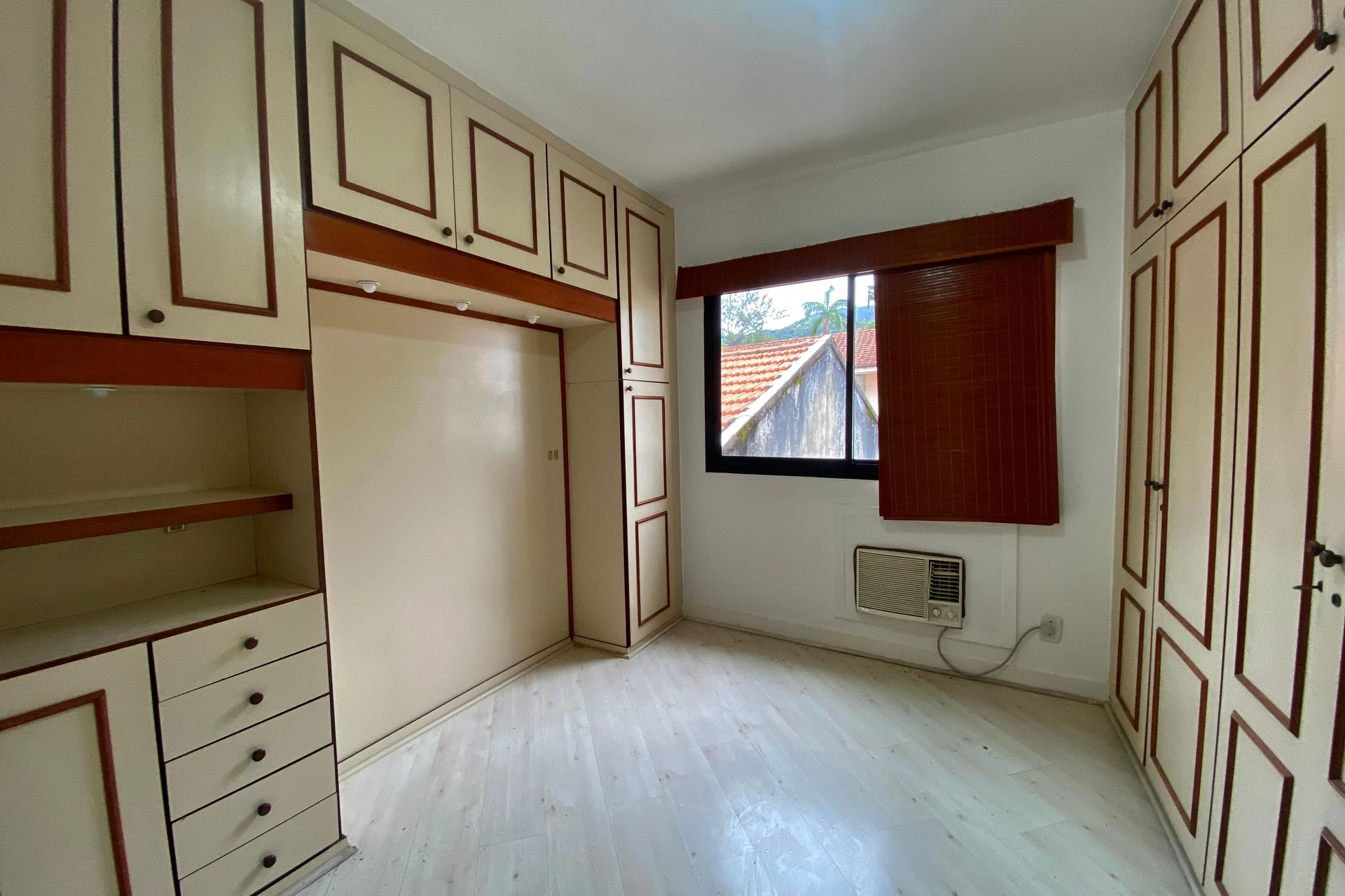 2-bedroom apartment in a building with a sauna — photo 8