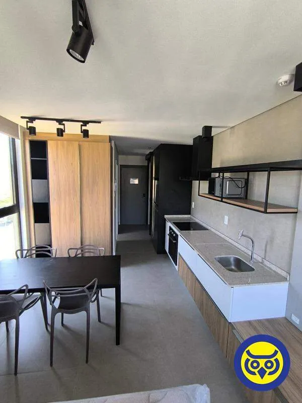 Apartamento mobiliado de 31 m² no 8º andar com jardim