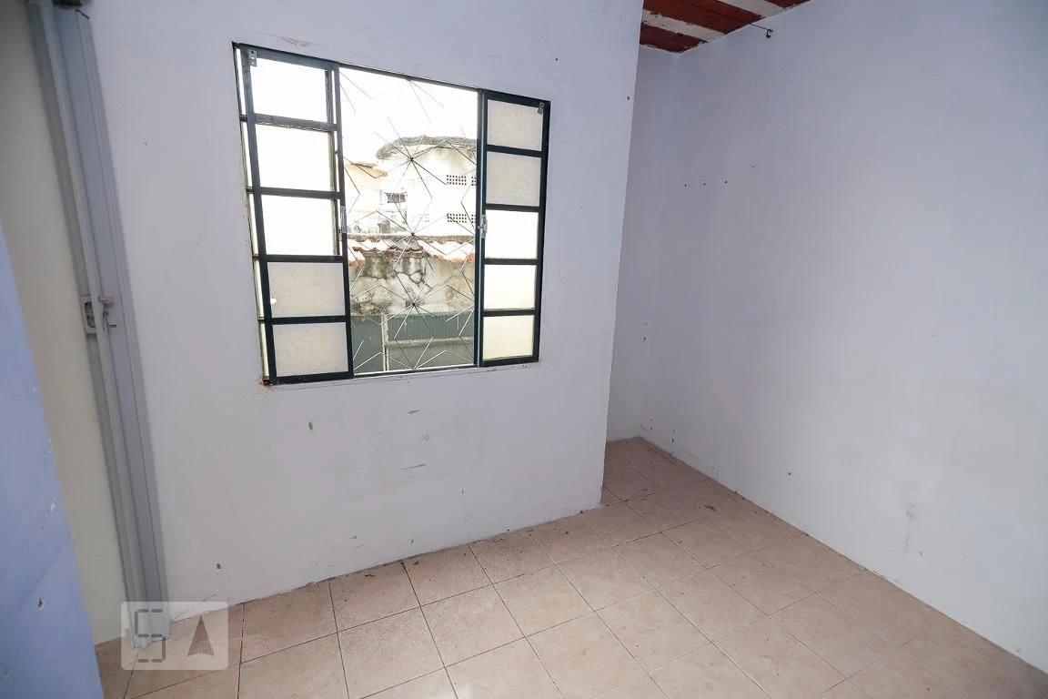 Rental house with balcony, 1 bedroom and 1 bathroom — photo 6