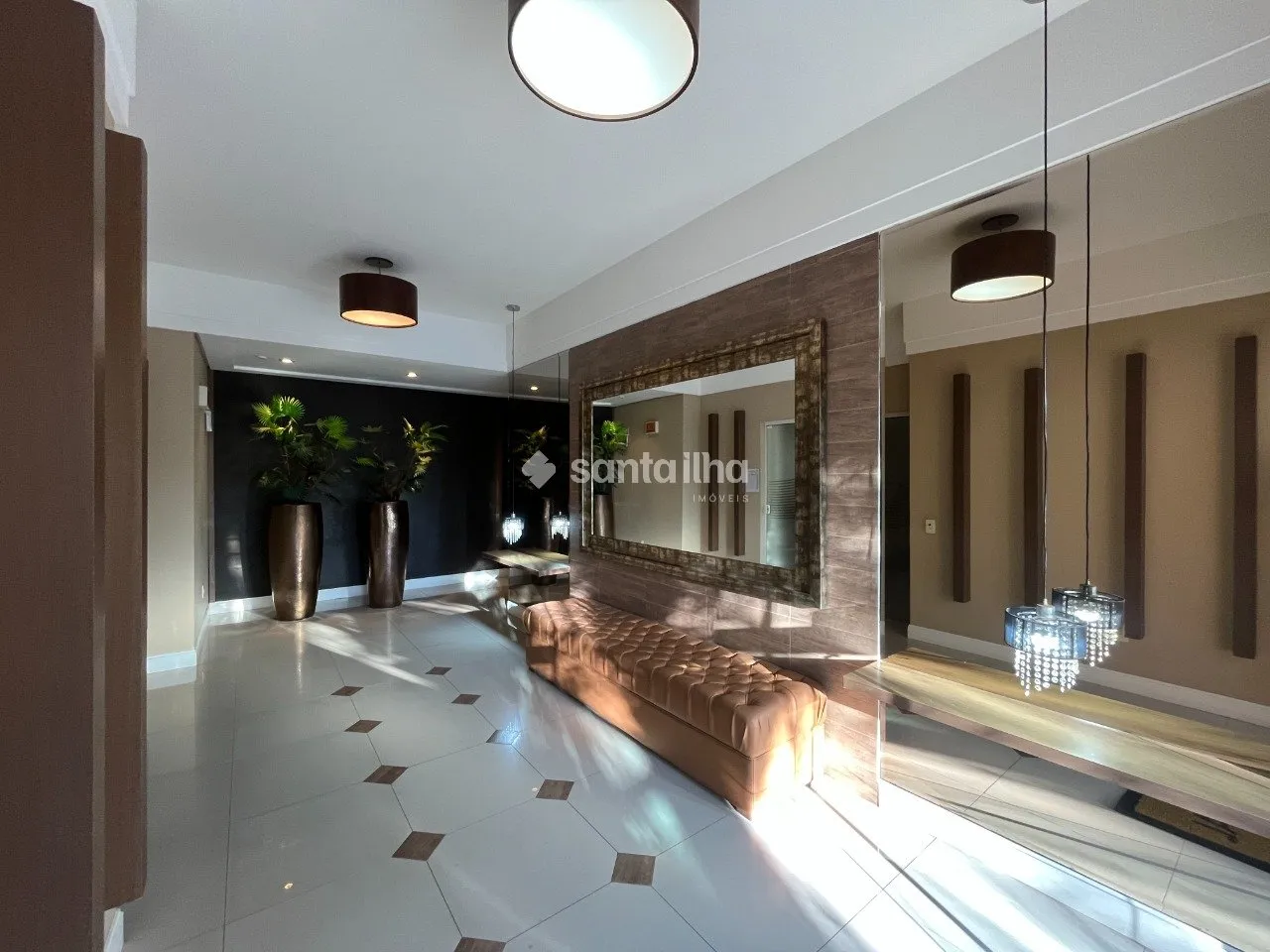 Furnished 2-bedroom apartment with balcony — photo 4