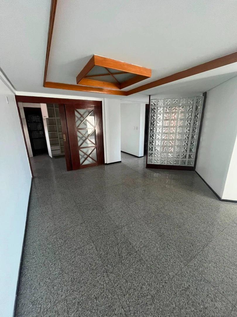 Apartamento de 190 m² com 4 quartos e 3 suítes — photo 4