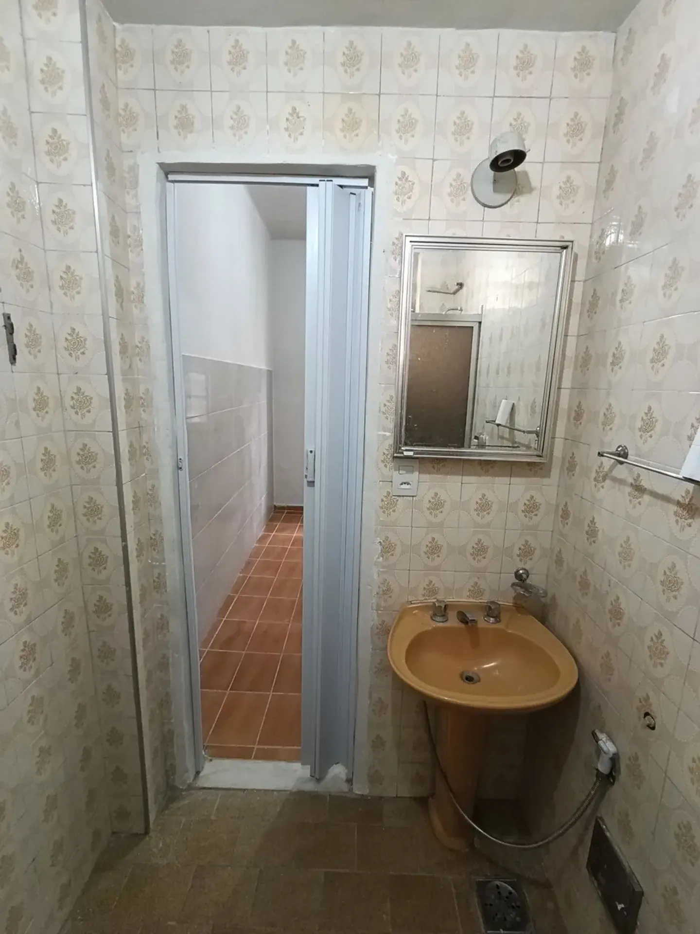 3-bedroom apartment, 1 with its own bathroom, 81 m² — photo 35