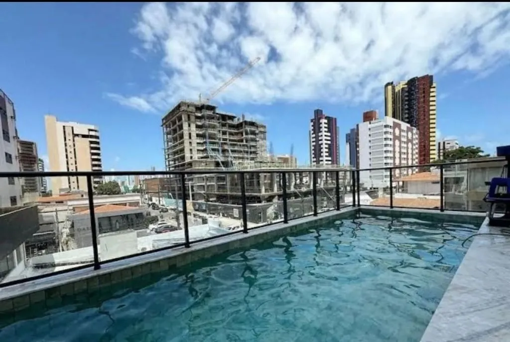 25 m² flat with en-suite bedroom and glassed-in balcony