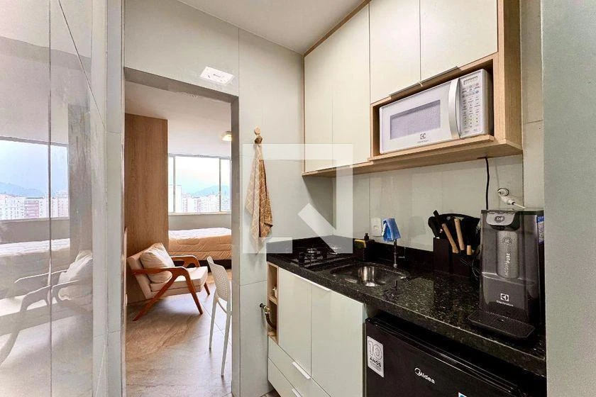 Furnished studio, 30 m², with a home office — photo 7