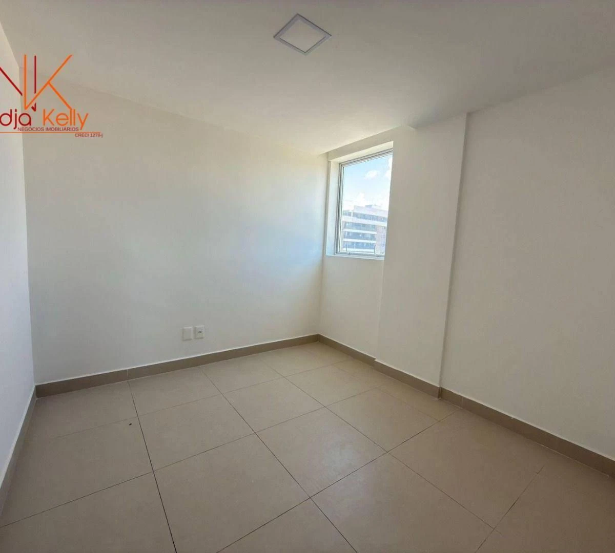 Apartment, 62 m², with a glass-enclosed balcony — photo 16