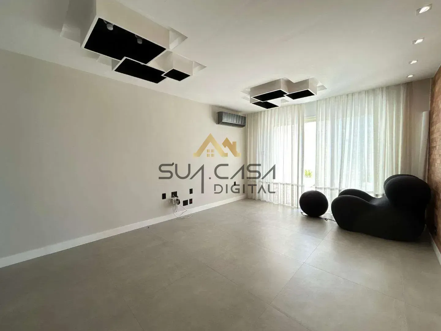 Penthouse with 4 bedrooms and an open-plan kitchen — photo 26