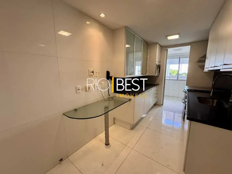 Apartamento com 3 dormitórios, 4 banheiros e varanda — photo 26