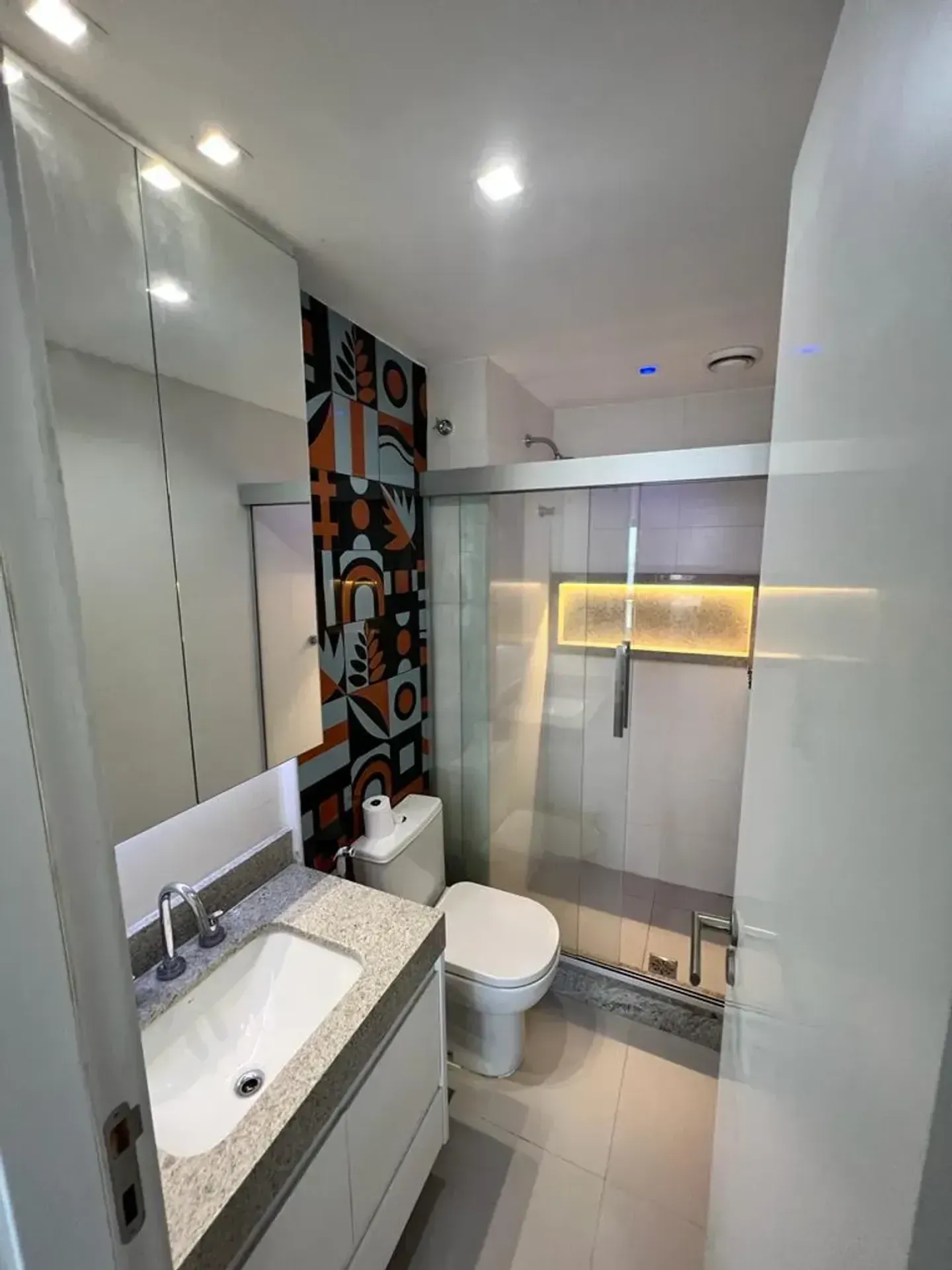 2-bedroom apartment with a water view in Rio de Janeiro — photo 60