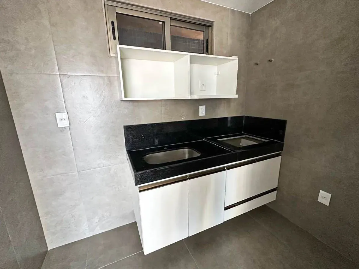 2-bedroom rental apartment with 1 en-suite — photo 3