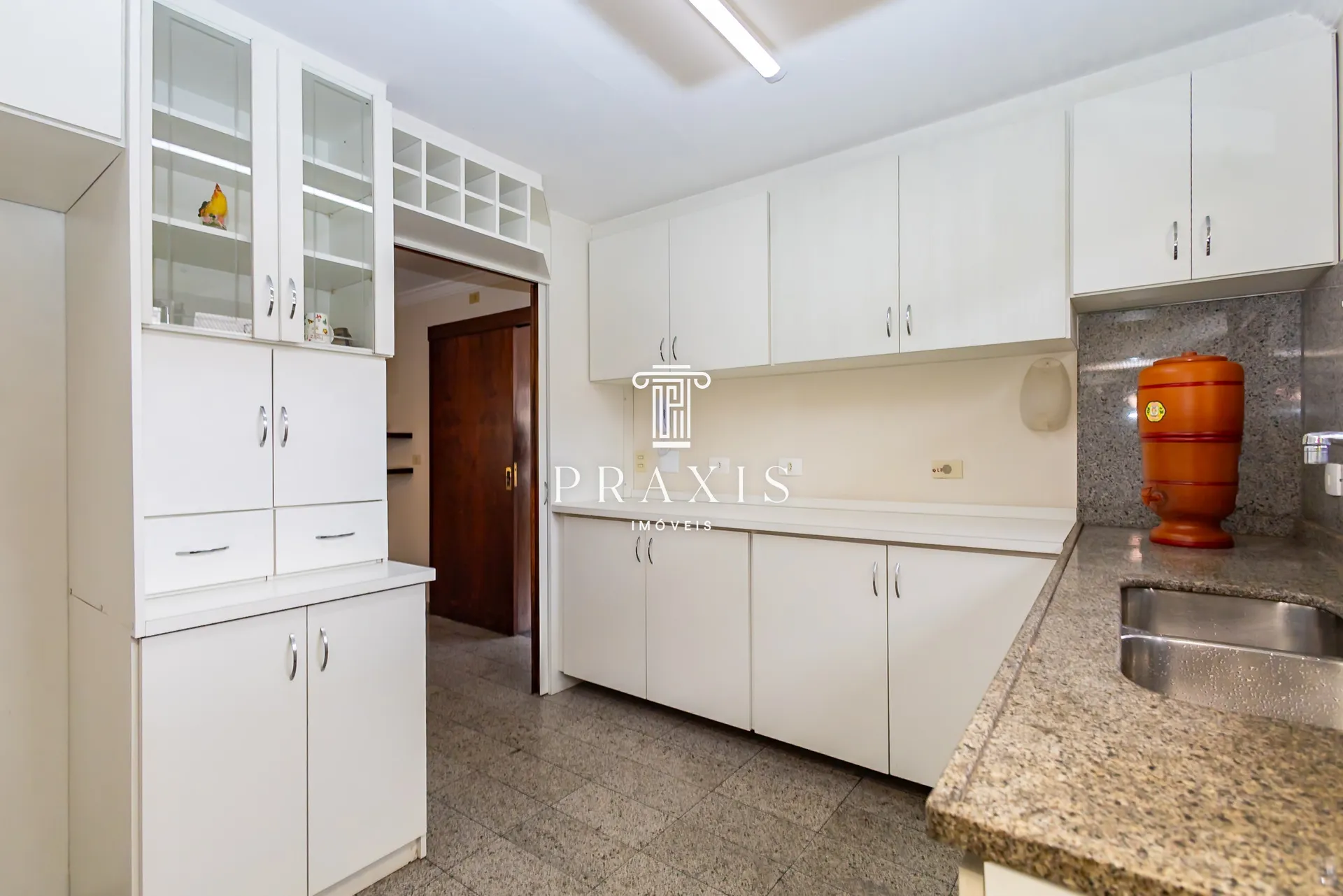 207 m² house with 5 bedrooms, 2 suites and 2 parking — photo 59