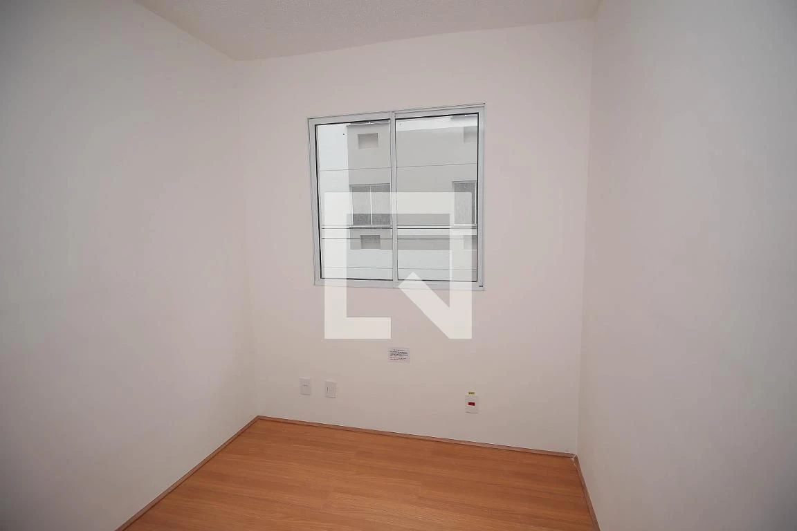 2-bedroom apartment with laundry area and 1 parking spot — photo 12