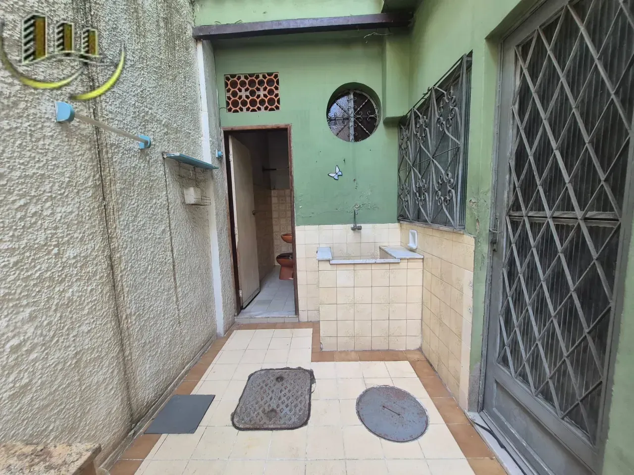House with 3 bedrooms and 3 bathrooms plus 2 parking spots — photo 12