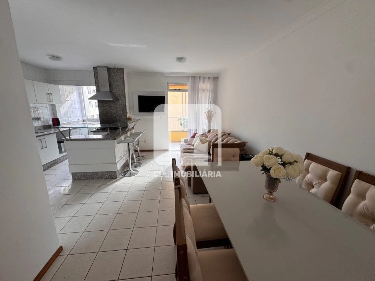 Apartamento amueblado de 1 dormitorio con cocina abierta — photo 3