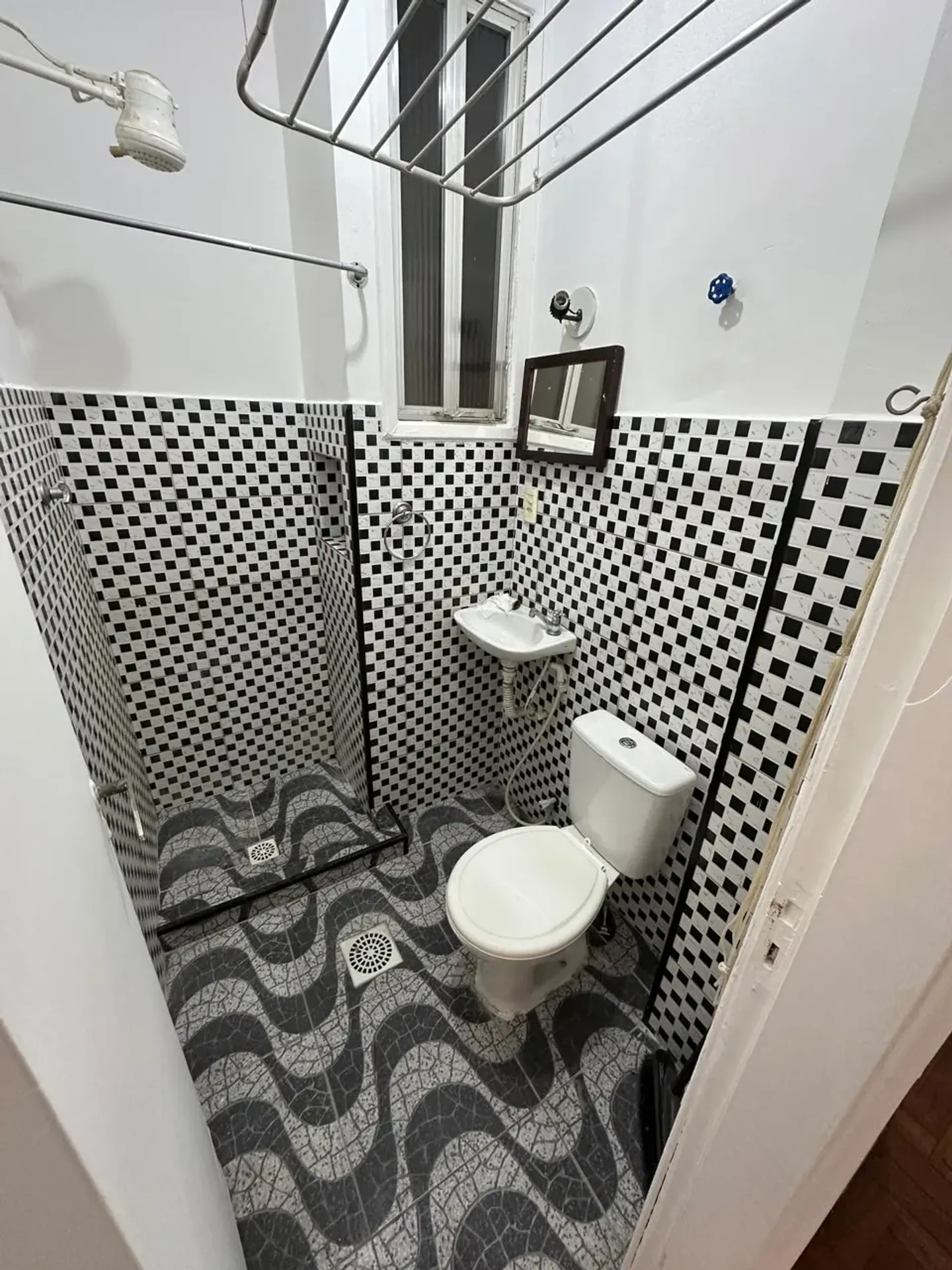 Apartamento no 3º andar com piso de madeira ou laminado — photo 5