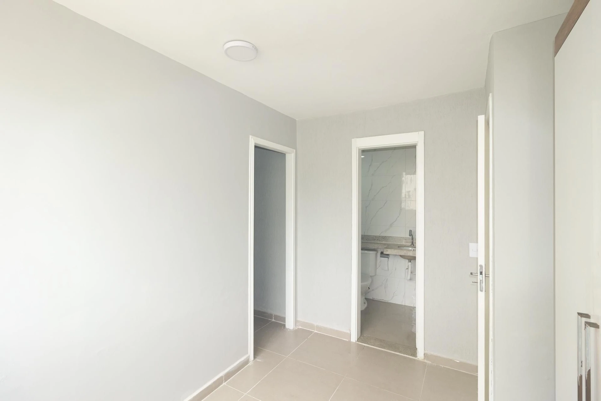 Гардеробна та 1 спальня: квартира 44 м² — photo 31