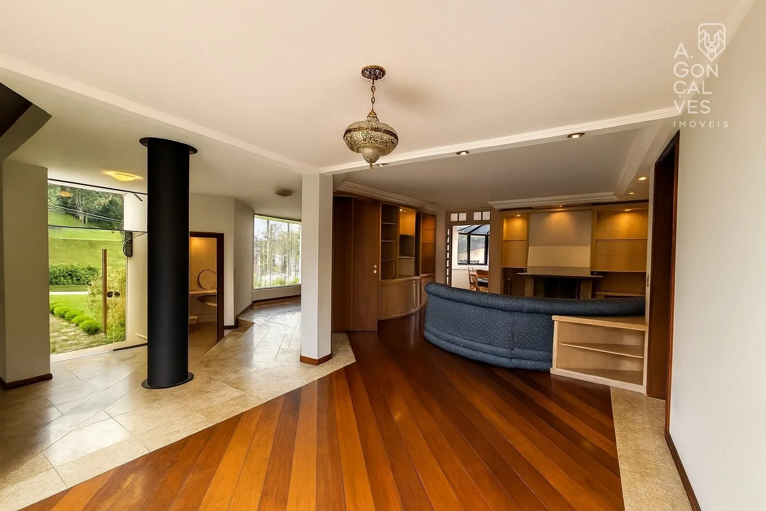 Furnished house with 3 bedrooms, 1000 m² and 4 parking spots