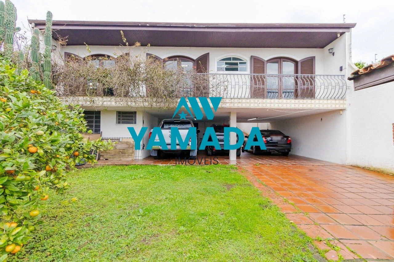 350 m² house with a garden and a grill on the balcony — photo 28