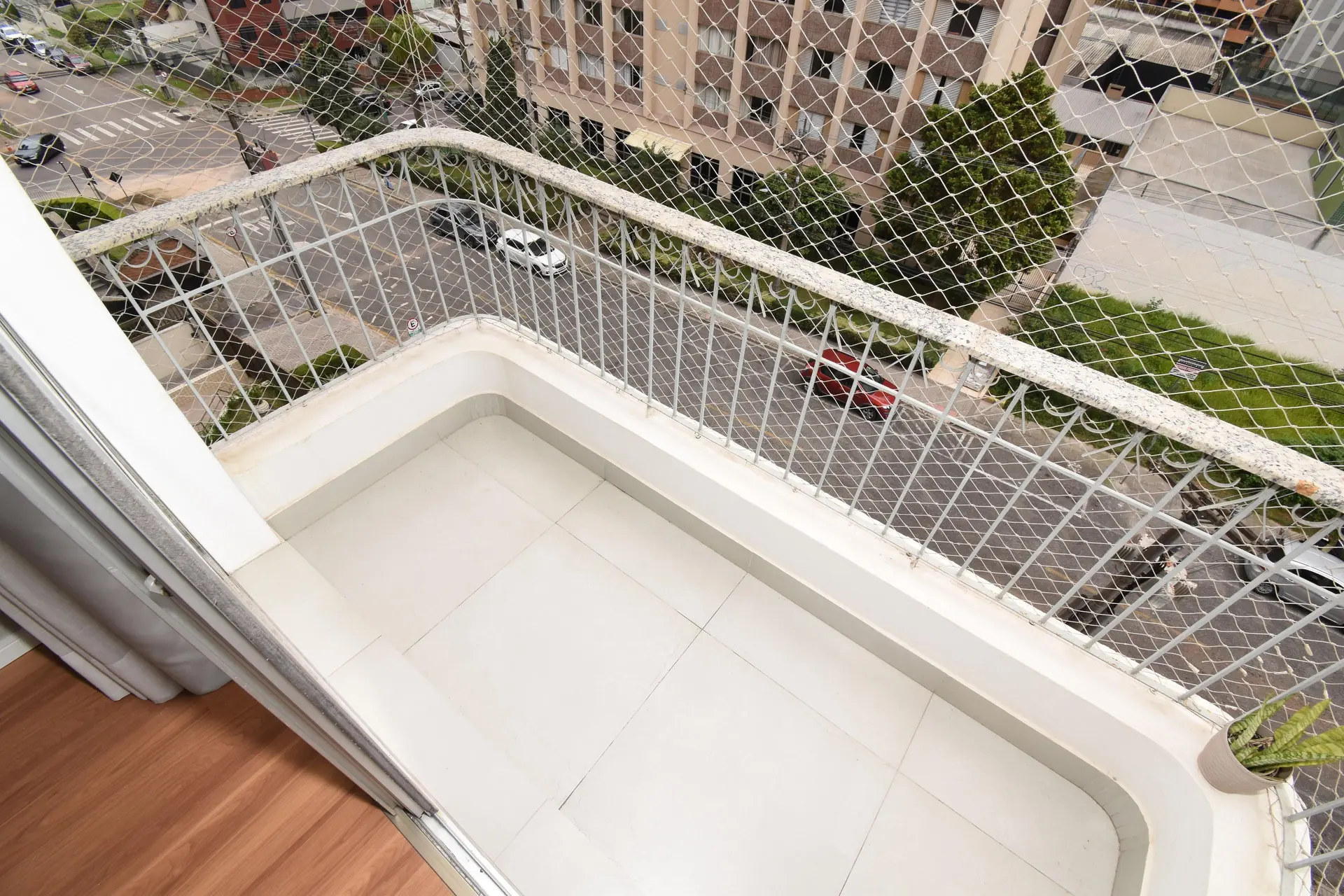 Apartamento de 2 quartos em condomínio com academia — photo 3