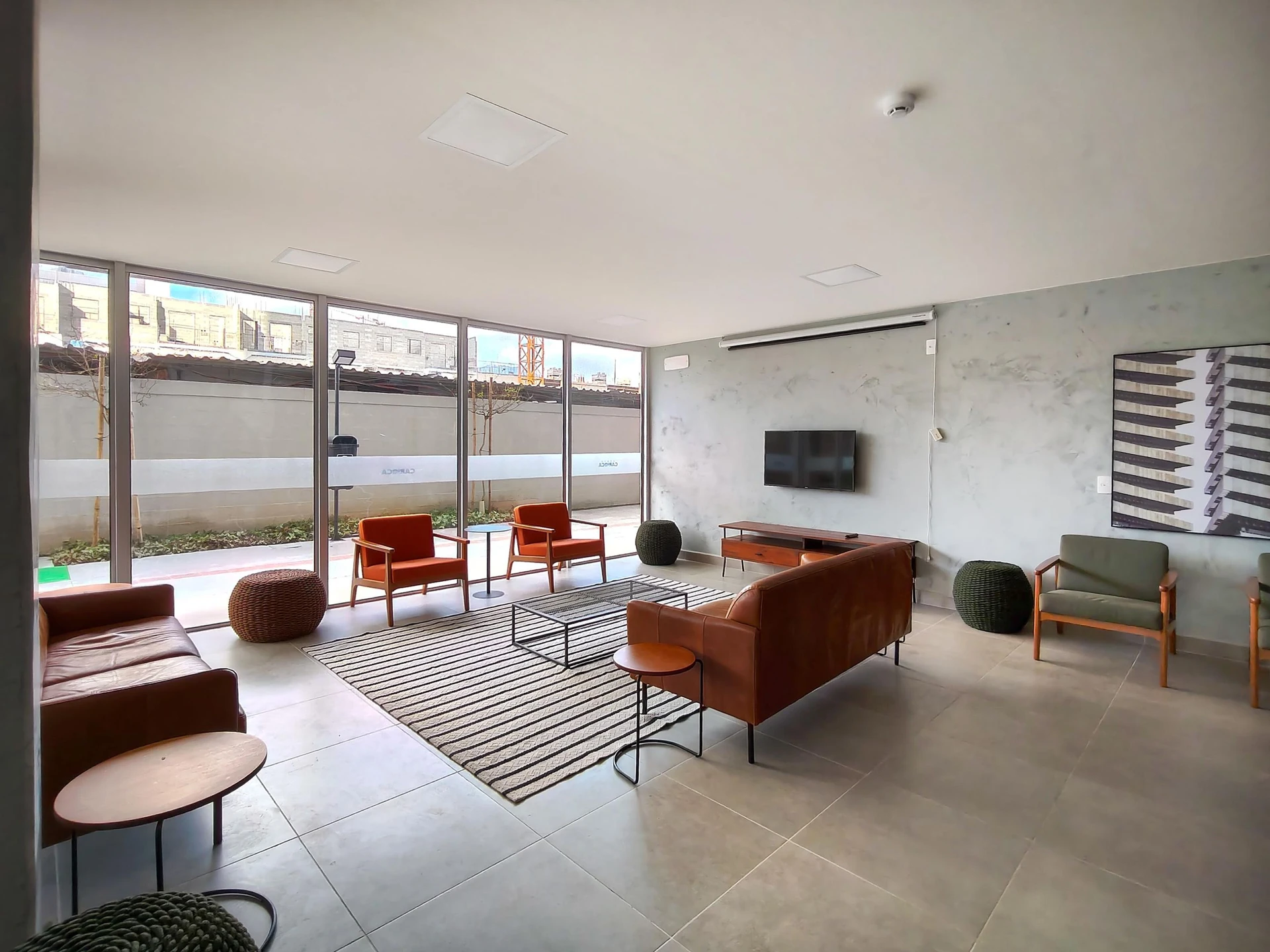 3-bedroom apartment in a building with a sauna