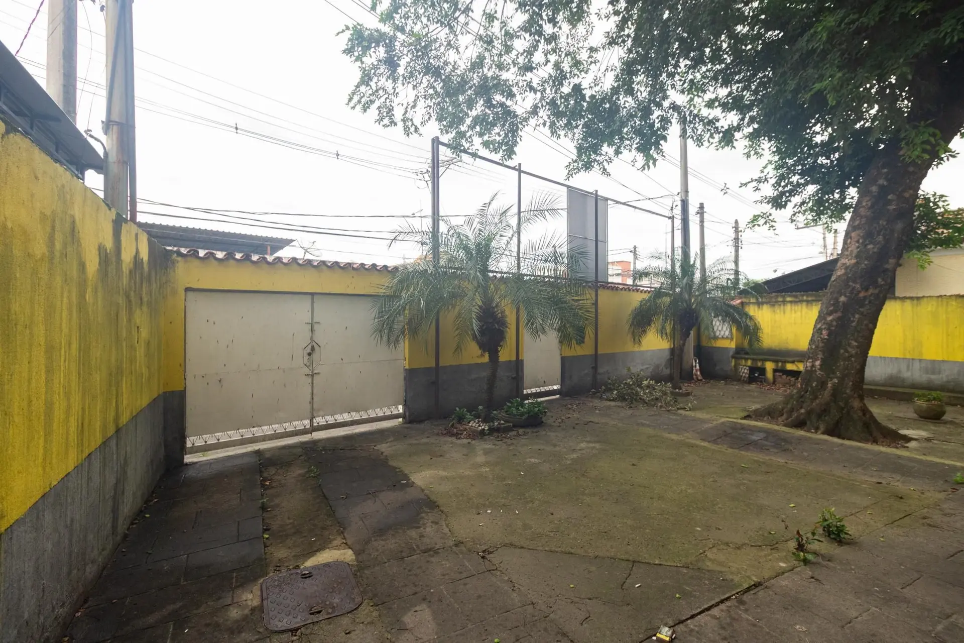 4-bedroom rental house with private garden and parking — photo 5