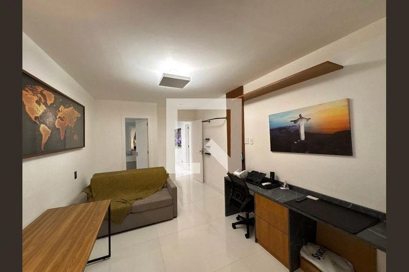 Rental house with 4 suites and 450 m² — photo 25