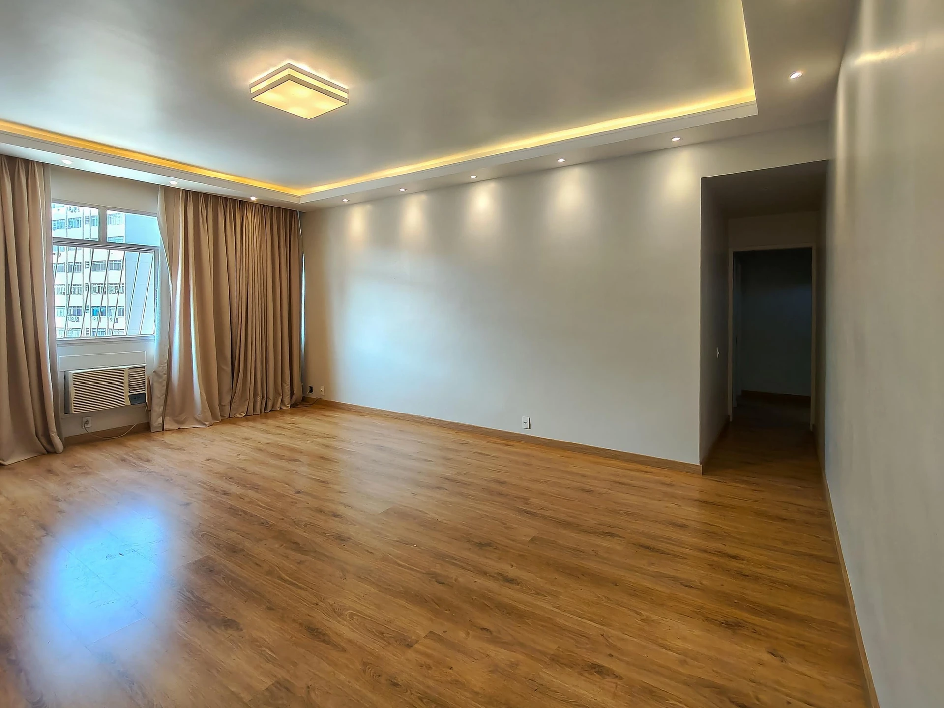 Furnished 4-bedroom apartment with 3 bathrooms — photo 8