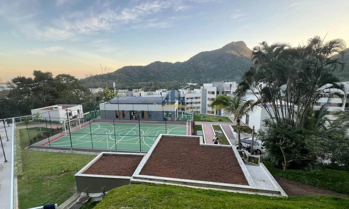 Apartment with balcony and mountain views — photo 28
