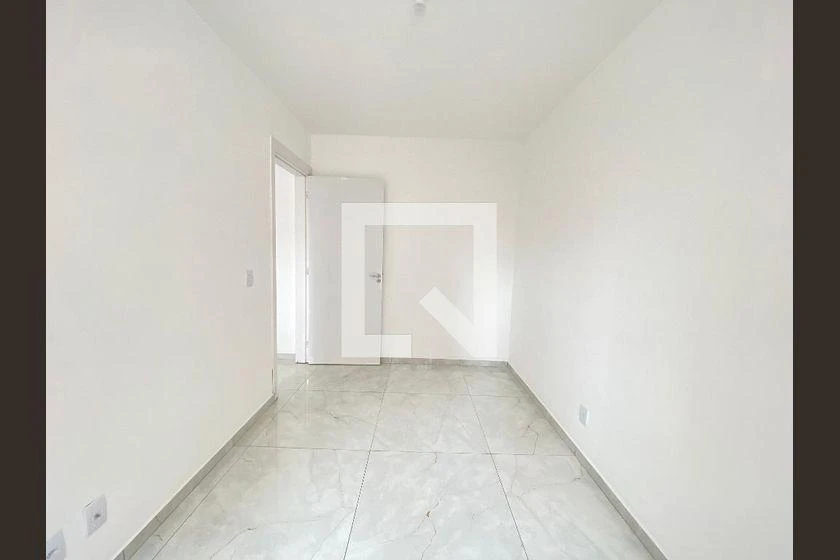 Unfurnished 2-bedroom apartment, 500 m² and 4 parking spaces — photo 8