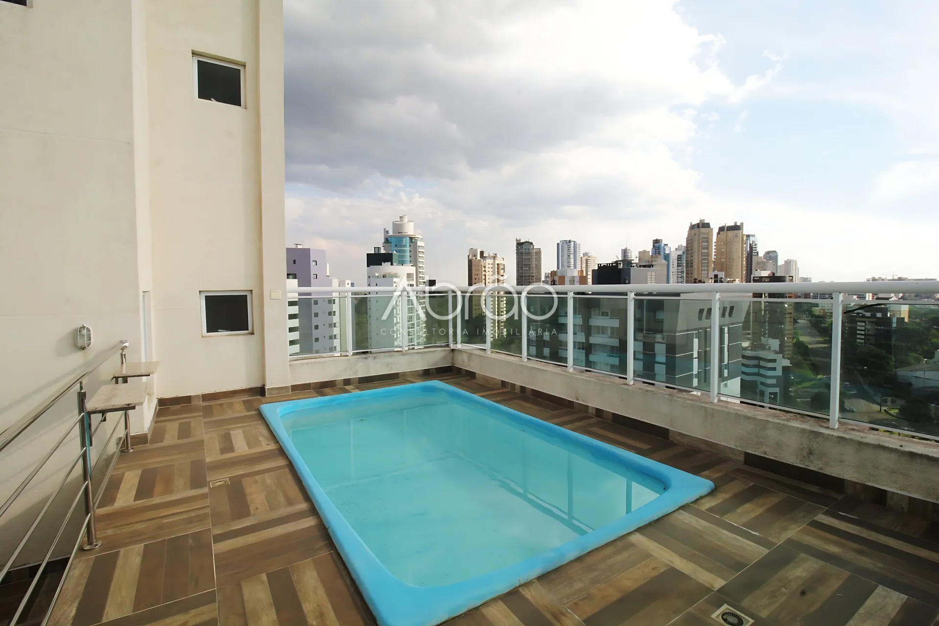 Furnished duplex apartment with 4 suites and 5 baths — photo 7