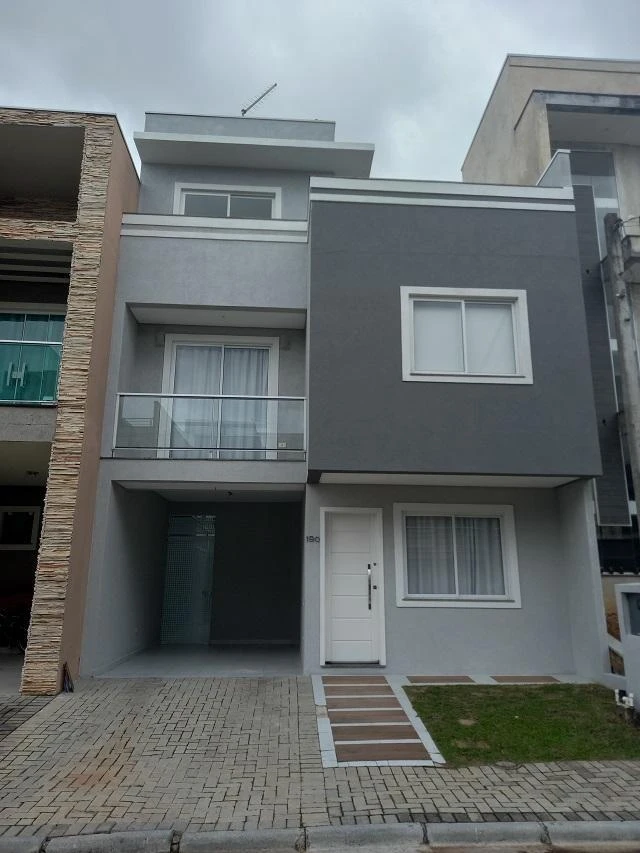 Застеклённый балкон и 3 спальни: дом 180 м² — photo 39