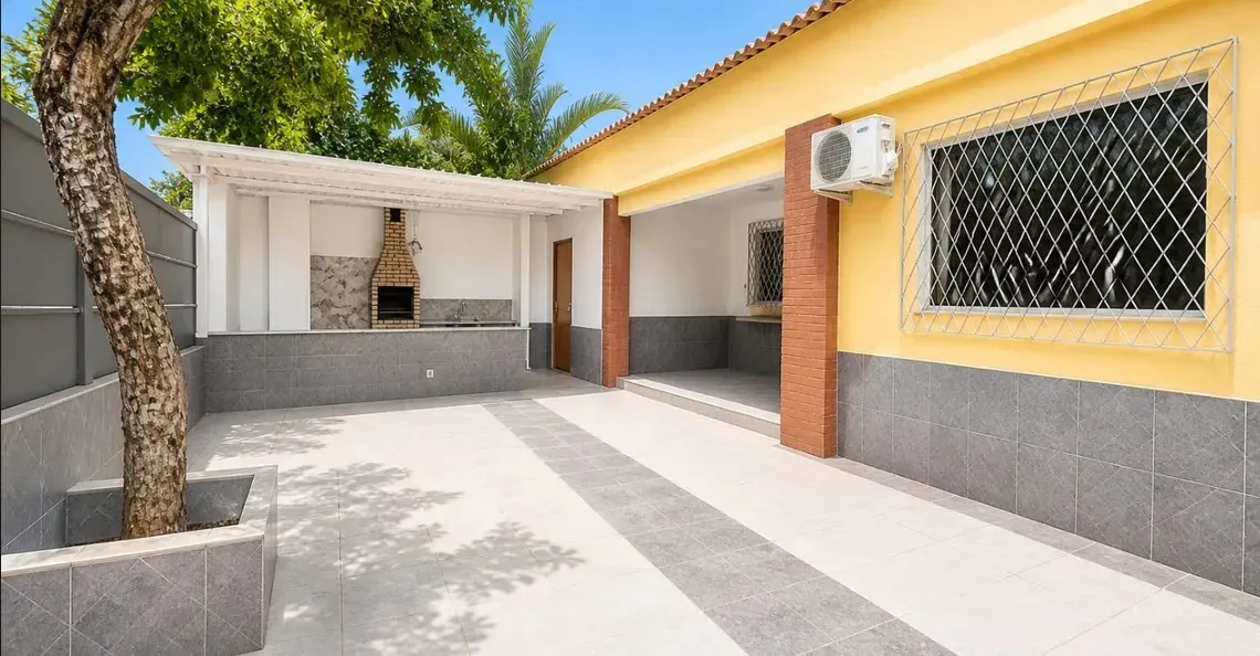 Casa, 650 m², com varanda gourmet — photo 4