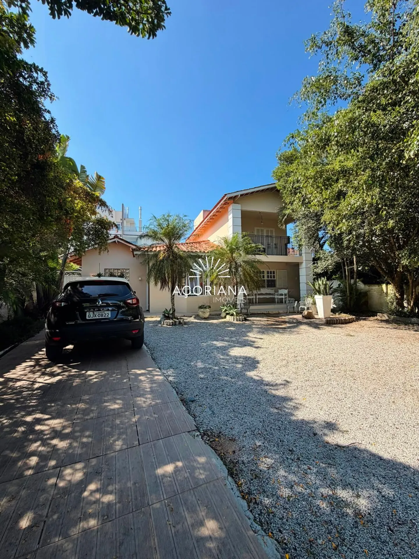 Furnished 600 m² house with 5 bedrooms and an integrated kitchen — photo 85