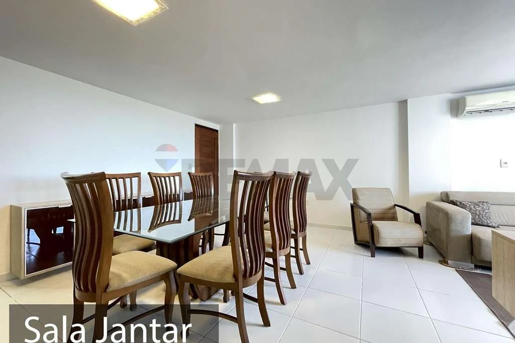 4-bedroom apartment with private BBQ area — photo 4