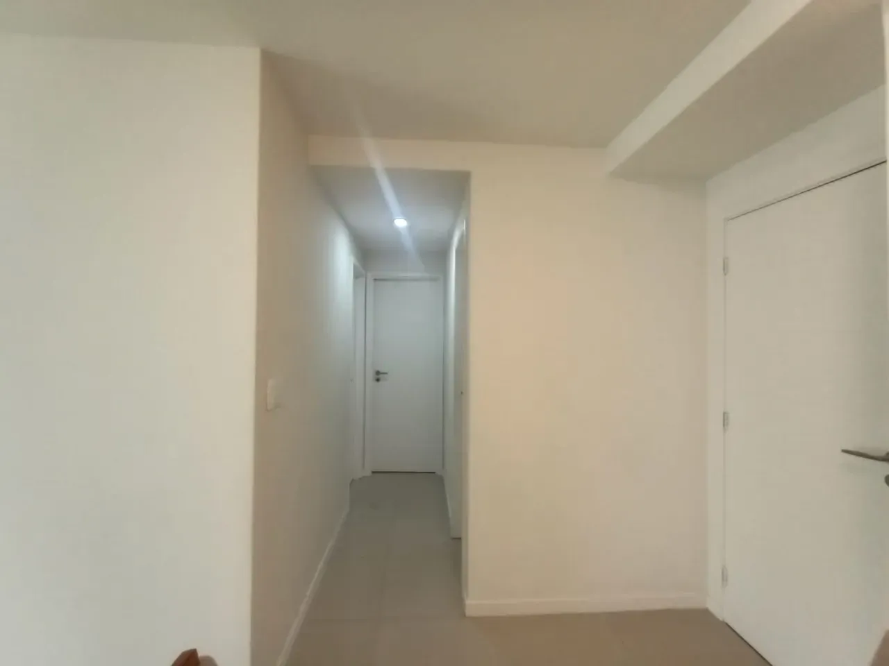 2-bedroom apartment with enclosed balcony and parking — photo 39