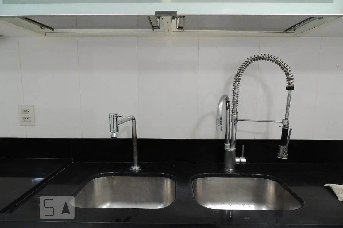 Apartamento de 4 quartos com janelas do piso ao teto — photo 29