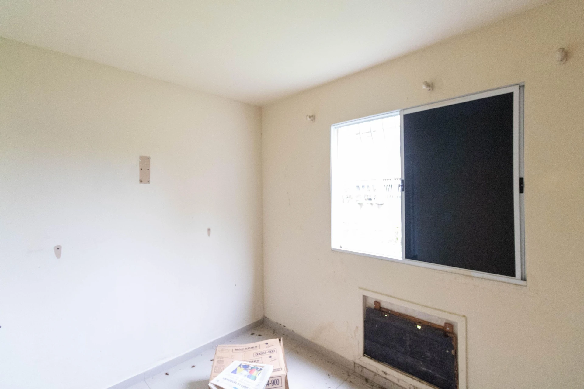 2-bedroom apartment with ceramic tile floors and 1 parking — photo 8