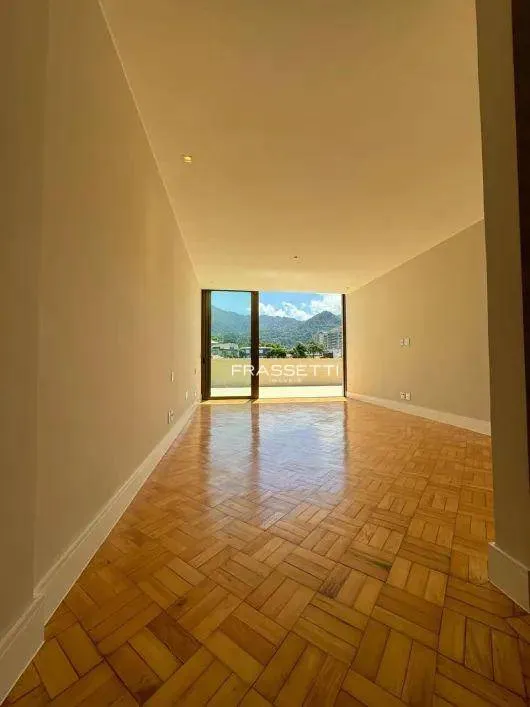 4 quartos e janelas do piso ao teto: apartamento de 460 m² — photo 25
