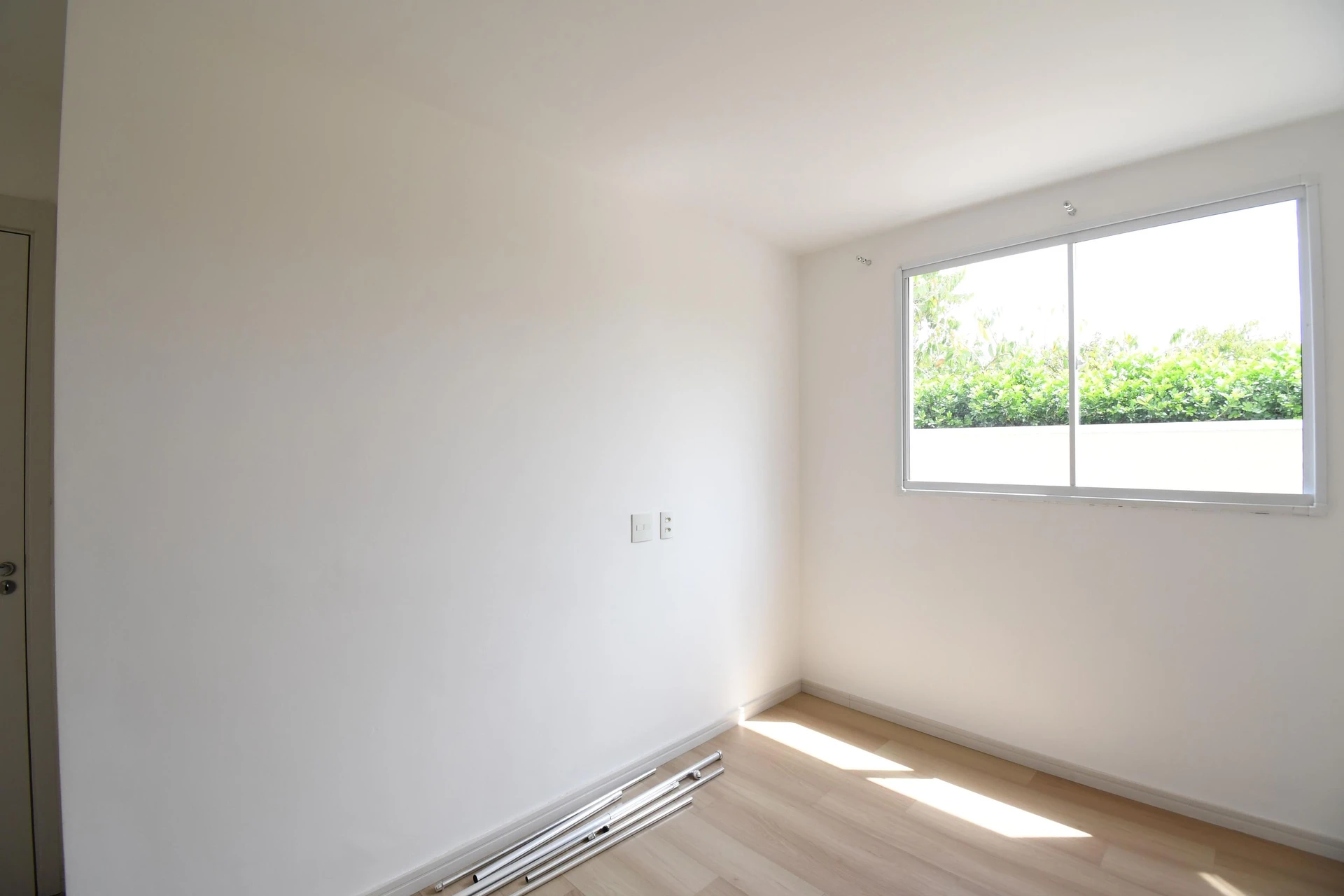 2-bedroom apartment with wood or laminate floors — photo 11