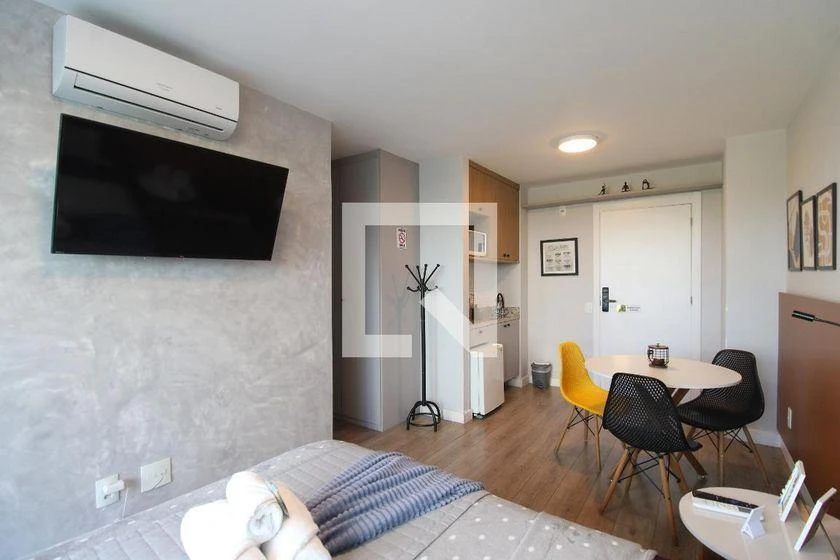 Furnished 79 m² apartment with 2 bedrooms and 2 bathrooms — photo 34