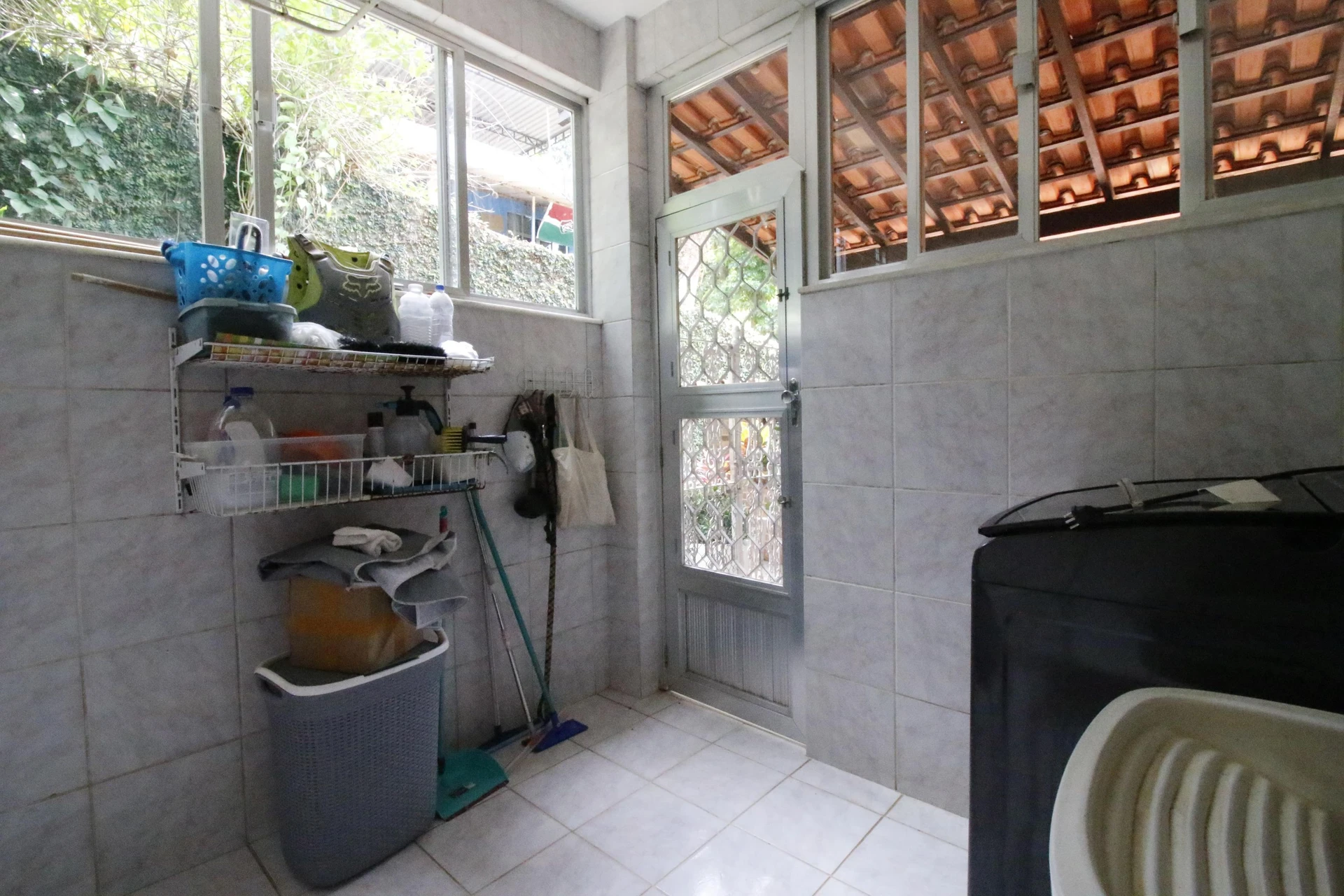 Furnished house, 700 m², with a jacuzzi — photo 33