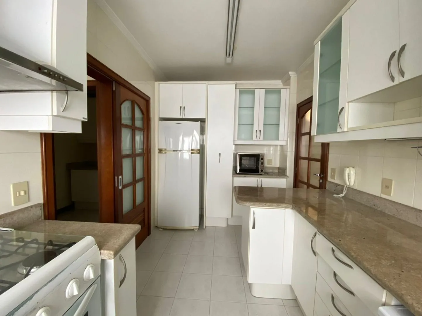 Apartamento mobiliado de 3 dormitórios com 207 m² no 6º andar — photo 27