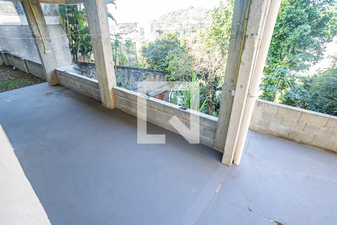 Casa mobiliada, 120 m², com janelas do piso ao teto — photo 71