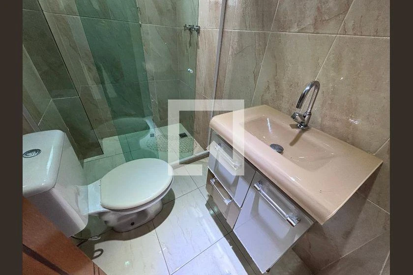 House with 4 en-suite bedrooms, 329 m² and 3 parking — photo 43