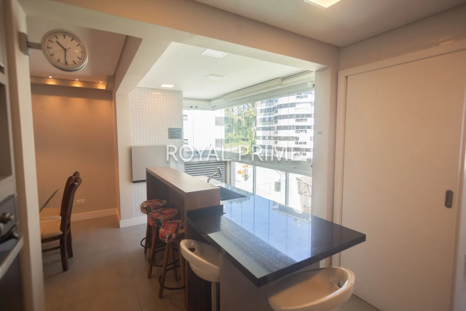 Apartamento de 3 dormitorios con cocina abierta y BBQ privado — photo 11