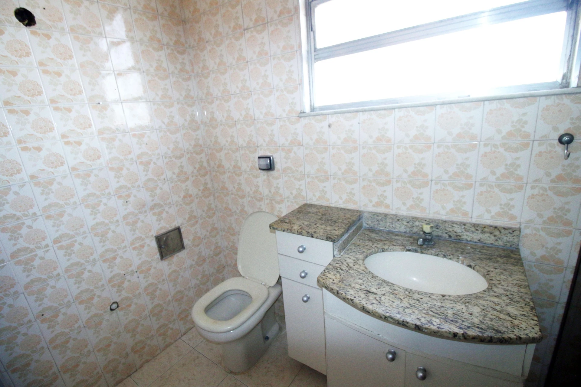 Apartment, 30 m², with wood or laminate floors — photo 16
