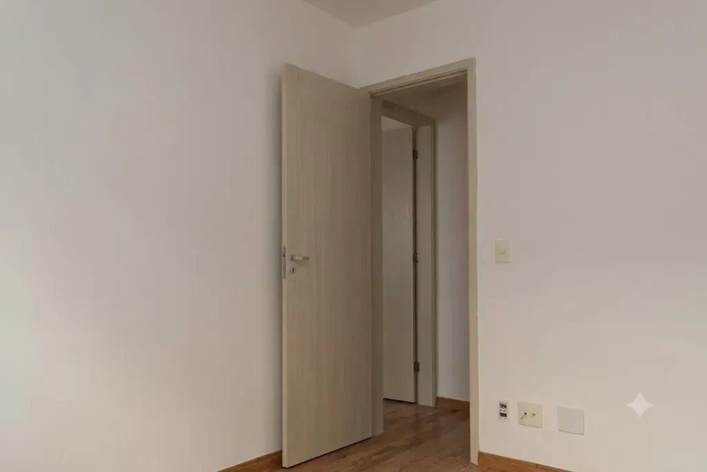 Furnished apartment with 2 bedrooms, balcony and 1 parking — photo 18